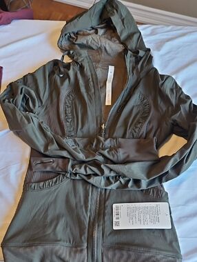 Lululemon  Dance studio jacket Olive